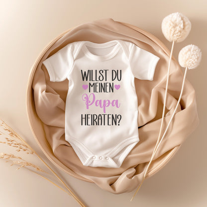 Mädchen Babybody Willst du meinen Papa heiraten? Kurzarm BIO-Baumwolle Weiss Strampler Babyparty Geschenk Babshower Schlupfkragen Weicher Einteiler für Neugeborene Babys-Baby Body-22Feels