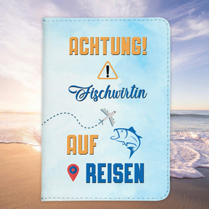Fischwirtin Geschenk Reisepasshülle Frauen Reisen Pass Etui Cover Organizer Sommer Urlaub Gadgets Kunst-Leder Berufe Accessoire-Reisepass-Hülle-22Feels