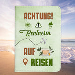 Rentnerin Geschenk Reisepasshülle Frauen Reisen Pass Etui Cover Organizer Sommer Urlaub Gadgets Kunst-Leder Berufe Accessoire-Reisepass-Hülle-22Feels
