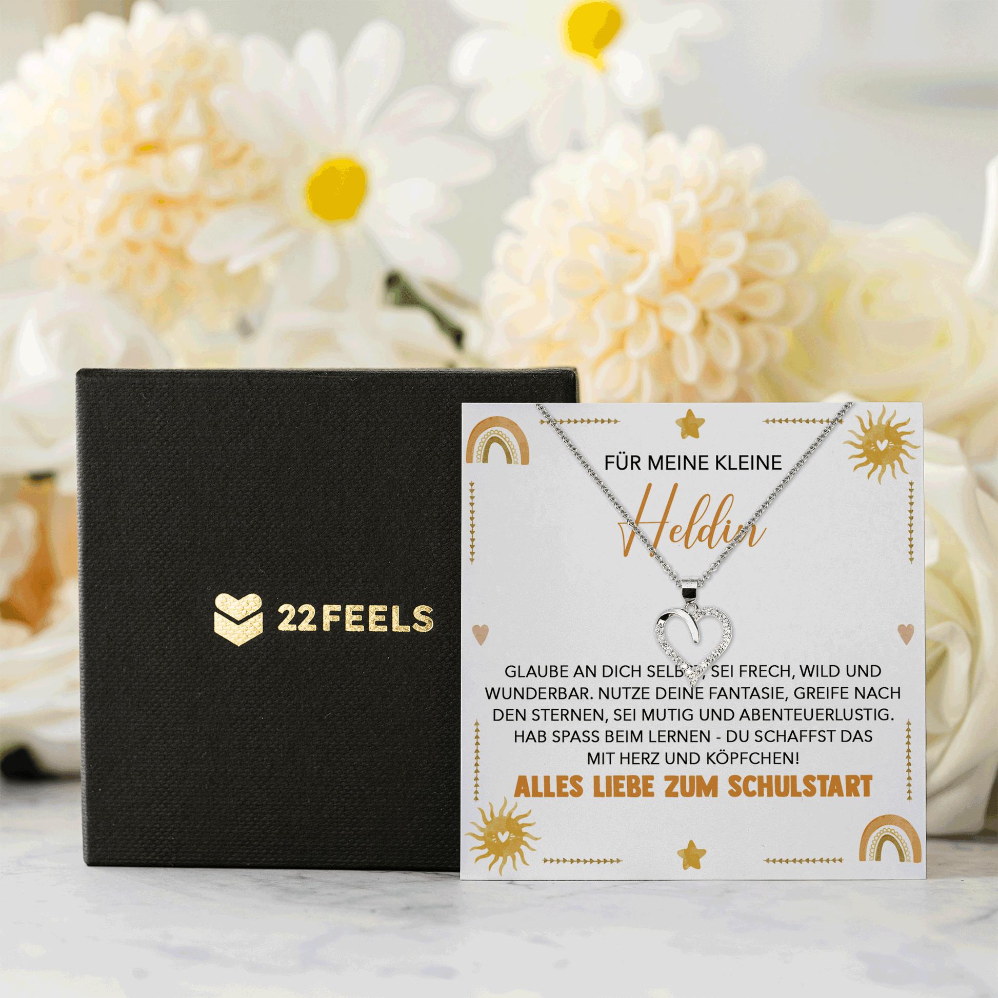 22Feels® Mädchen Einschulung Geschenk zum Schulanfang 1. Klasse - Silber 925/000 Herz Halskette Kinder-Schmuck - Glückwunsch Erstklässlerin Idee Patenkind Tochter Enkelin Nichte-Schmuck mit Botschaftskarte - Herz21-22Feels