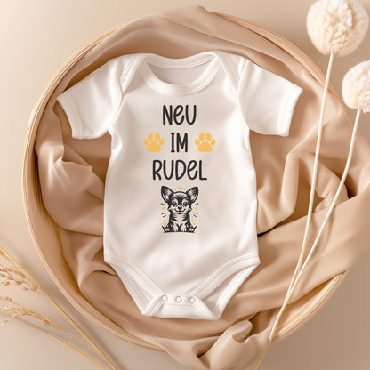 22Feels Unisex Babybody Bio-Baumwolle – Weiß mit Chihuahua Neu im Rudel – Geschenk zur Geburt, Babyparty oder zum 1. Geburtstag für Hunde-Fans-Baby Body-22Feels
