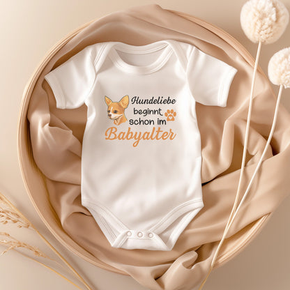 22Feels Unisex Babybody Bio-Baumwolle – Weiß mit Chihuahua Hundeliebe – Geschenk zur Geburt, Babyparty oder zum 1. Geburtstag für Hunde-Fans-Baby Body-22Feels