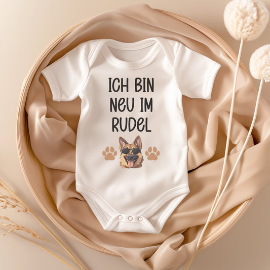 22Feels Unisex Babybody Bio-Baumwolle – Weiß mit Schäferhund Neu Im Rudel Motiv – Geschenk zur Geburt, Babyparty oder zum 1. Geburtstag-Baby Body-22Feels