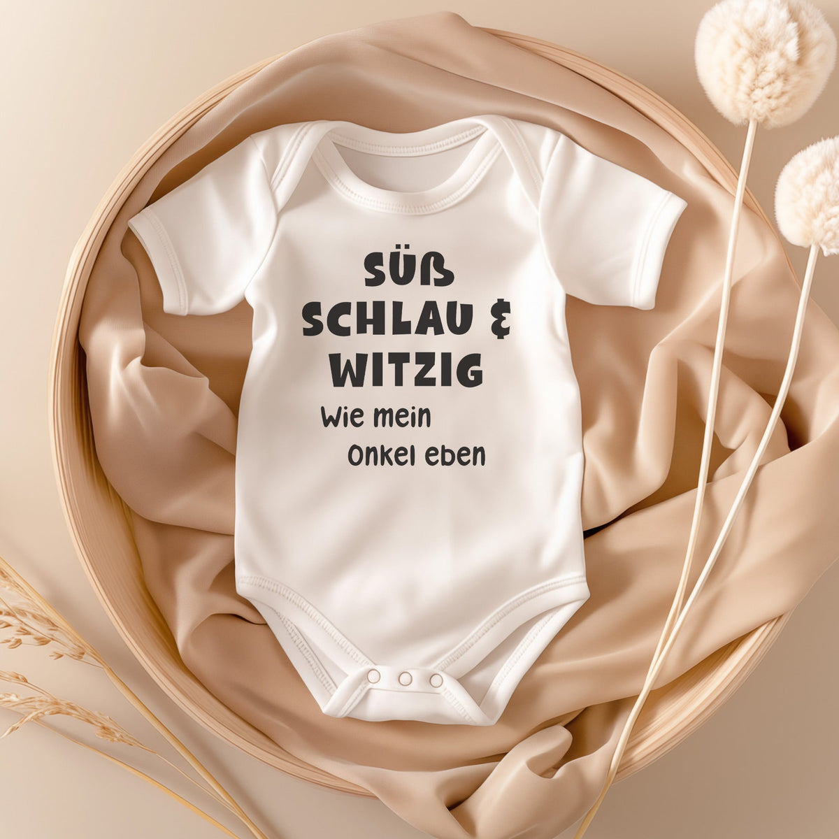 22Feels Unisex Babybody Bio-Baumwolle – Weiß mit Lustigem Onkel Spruch – Geschenk zur Geburt, Babyparty oder zum 1. Geburtstag von Onkel-Baby Body-22Feels