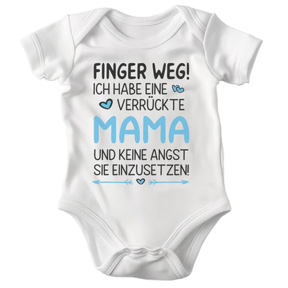 22Feels Babybody Jungen Bio-Baumwolle – Weiß mit Finger weg Mama (Blau) – Geschenk von Mama zur Geburt oder Babyparty-Baby Body-22Feels