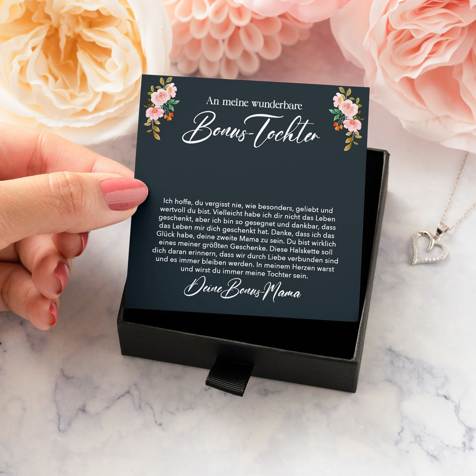 22Feels® Stieftochter Geschenk von Stiefmama Silber 925/000 Herz Halskette mit Karte Bonus Tochter Mädchen Frauen Schmuck Geburtstag Weihnachten Firmung Konfirmation etc.-Schmuck mit Botschaftskarte - Herz21-22Feels