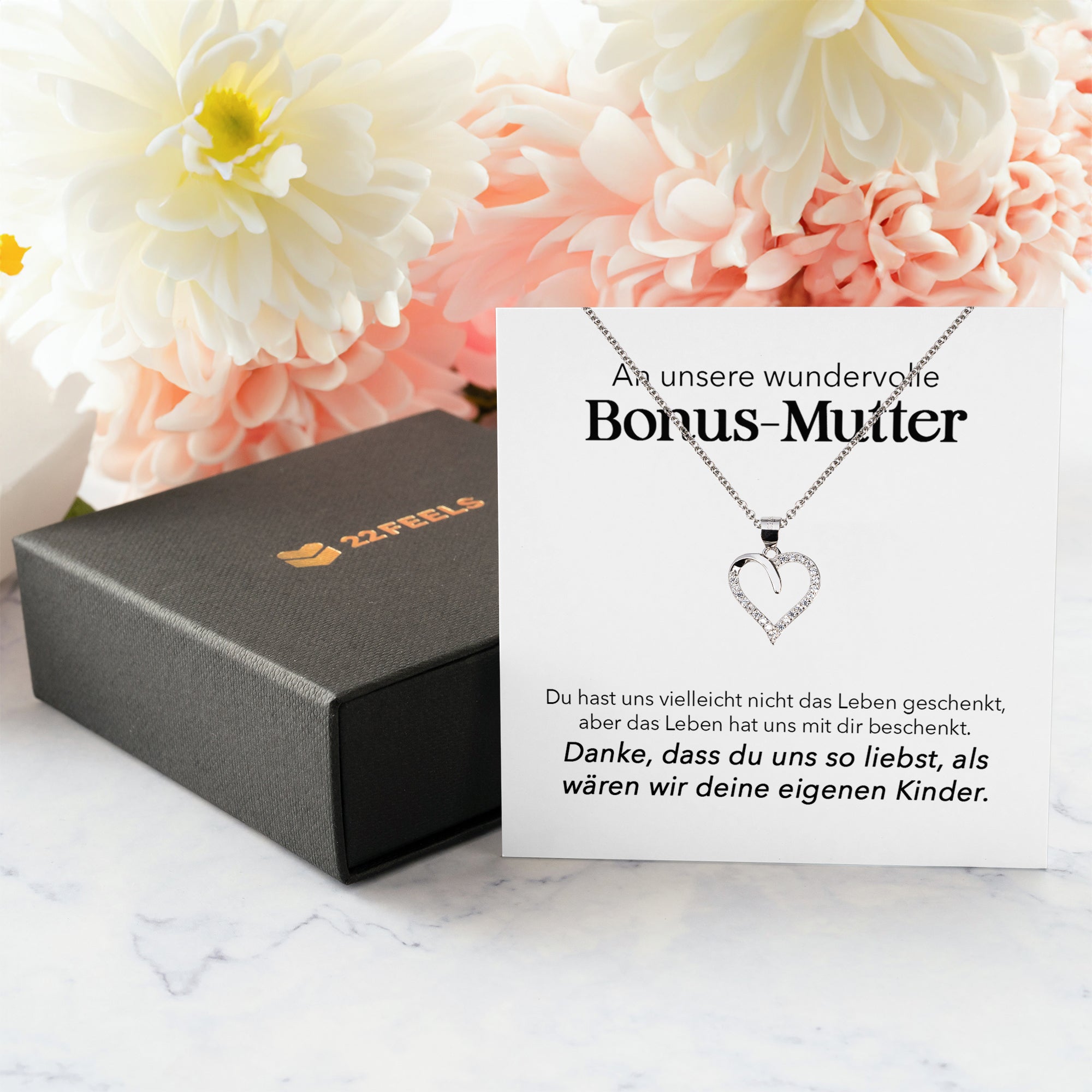 22Feels® Unsere Stiefmama Geschenk Silber 925/000 Herz Halskette Stiefmutter Muttertag Frauen Schmuck mit Karte Geburtstag Weihnachten Stiefeltern Bonus Mutter Patchwork-Schmuck mit Botschaftskarte - Herz21-22Feels