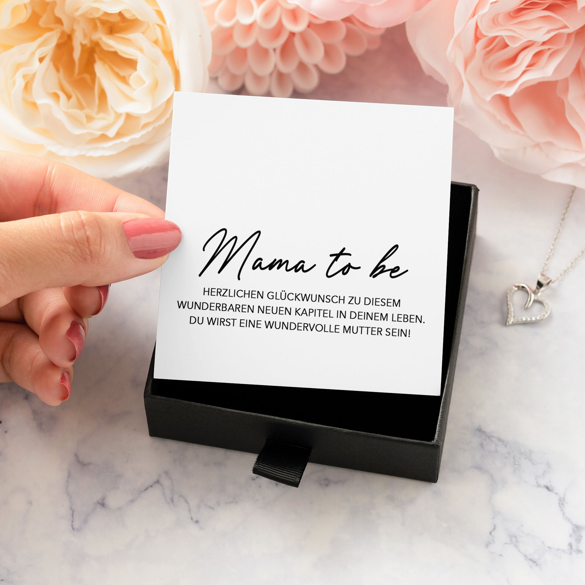 22Feels® Mama To Be Schwangerschaft Geschenk Muttertag Silber 925/000 Herz Halskette Karte Frauen Werdende Mutter Schmuck Collier Babyparty Babyshower-Schmuck mit Botschaftskarte - Herz21-22Feels