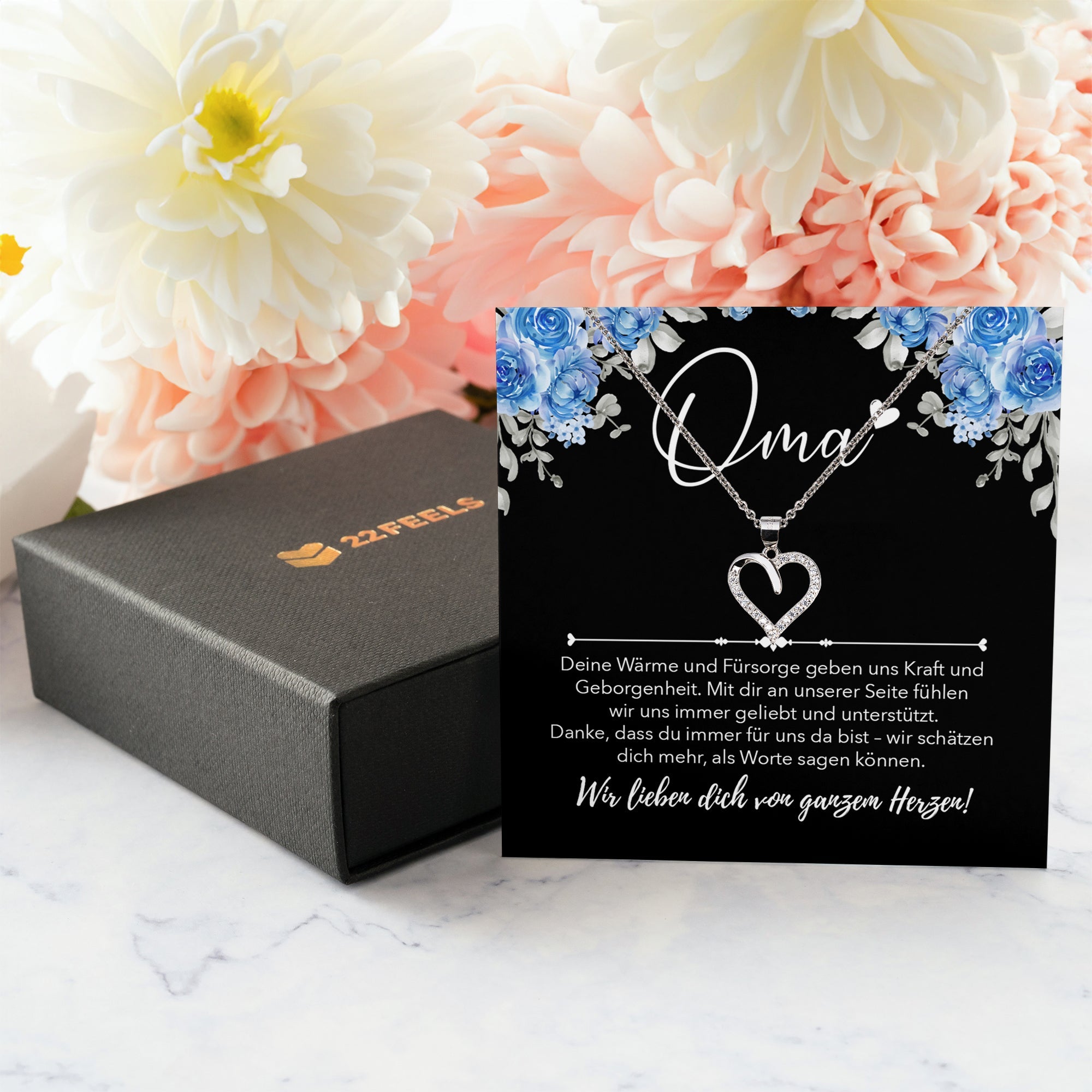 22Feels® Unsere Oma Geschenk Silber 925/000 Herz Halskette Karte Frauen Schmuck Damen Collier Grossmutter Weihnachten Geburtstag Muttertag Grosseltern-Schmuck mit Botschaftskarte - Herz21-22Feels