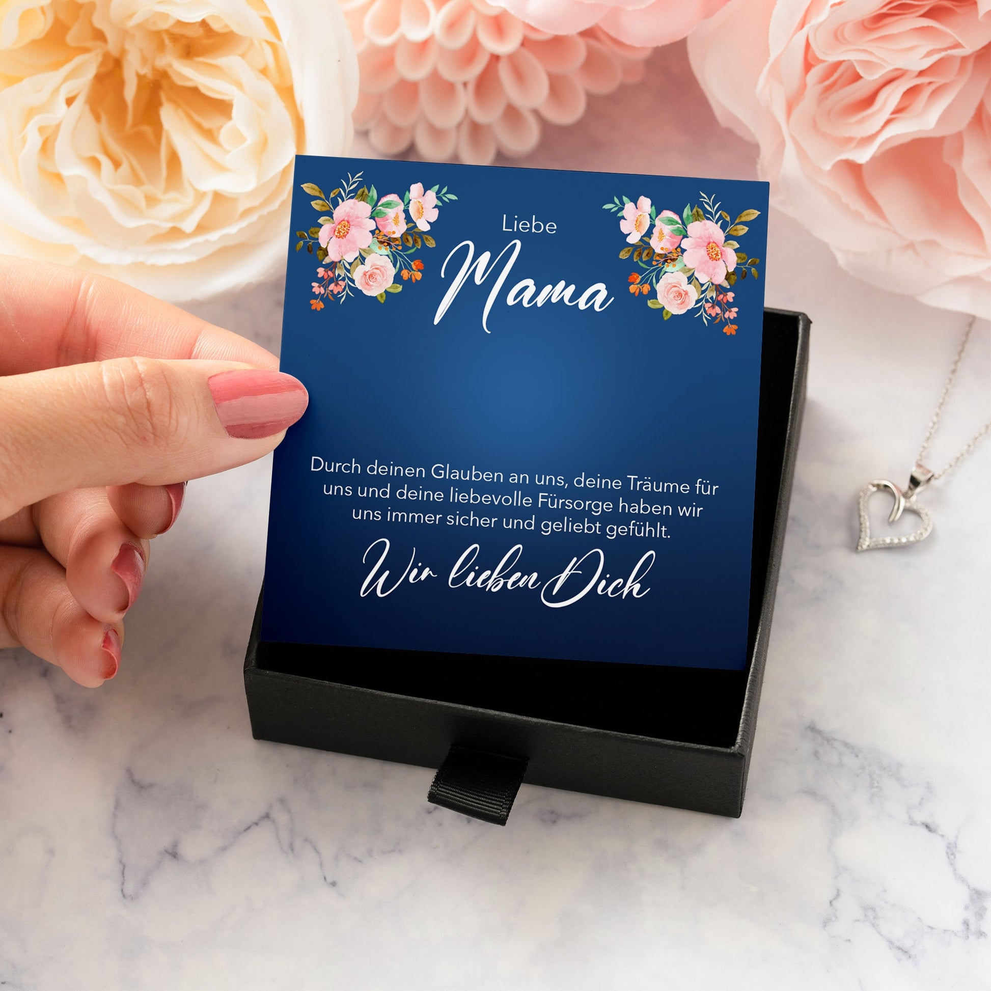 22Feels® Unsere Mama Geschenk Silber 925/000 Herz Halskette Muttertag Frauen Schmuck mit Karte Mutter Geburtstag Weihnachten Damen Collier Eltern-Schmuck mit Botschaftskarte - Herz21-22Feels