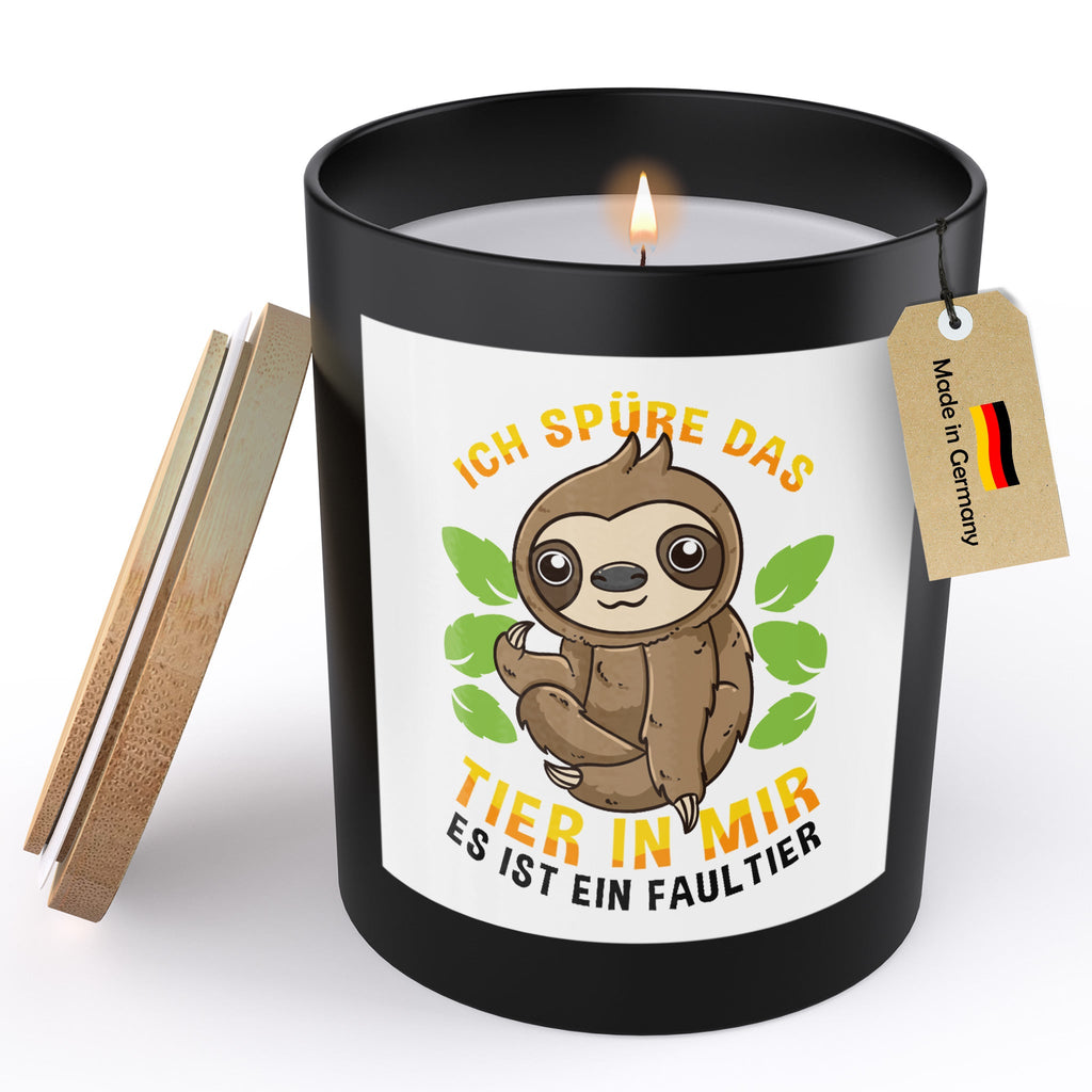 22Feels® Lustige Spruchkerze Frauen Faultier Geschenk HANDGEMACHTE Sojawachs Duft-Kerze im Glas (ZITRUS, VEGAN)-Spruchkerzen B1K1-22Feels