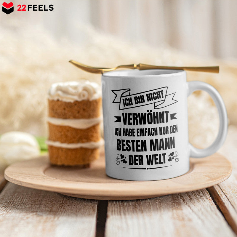 22Feels® Geschenk für Ehefrauen - Tasse mit Spruch: Nicht Verwöhnt (Weiss, 320ml)-Weisse Tasse 320ml-22Feels