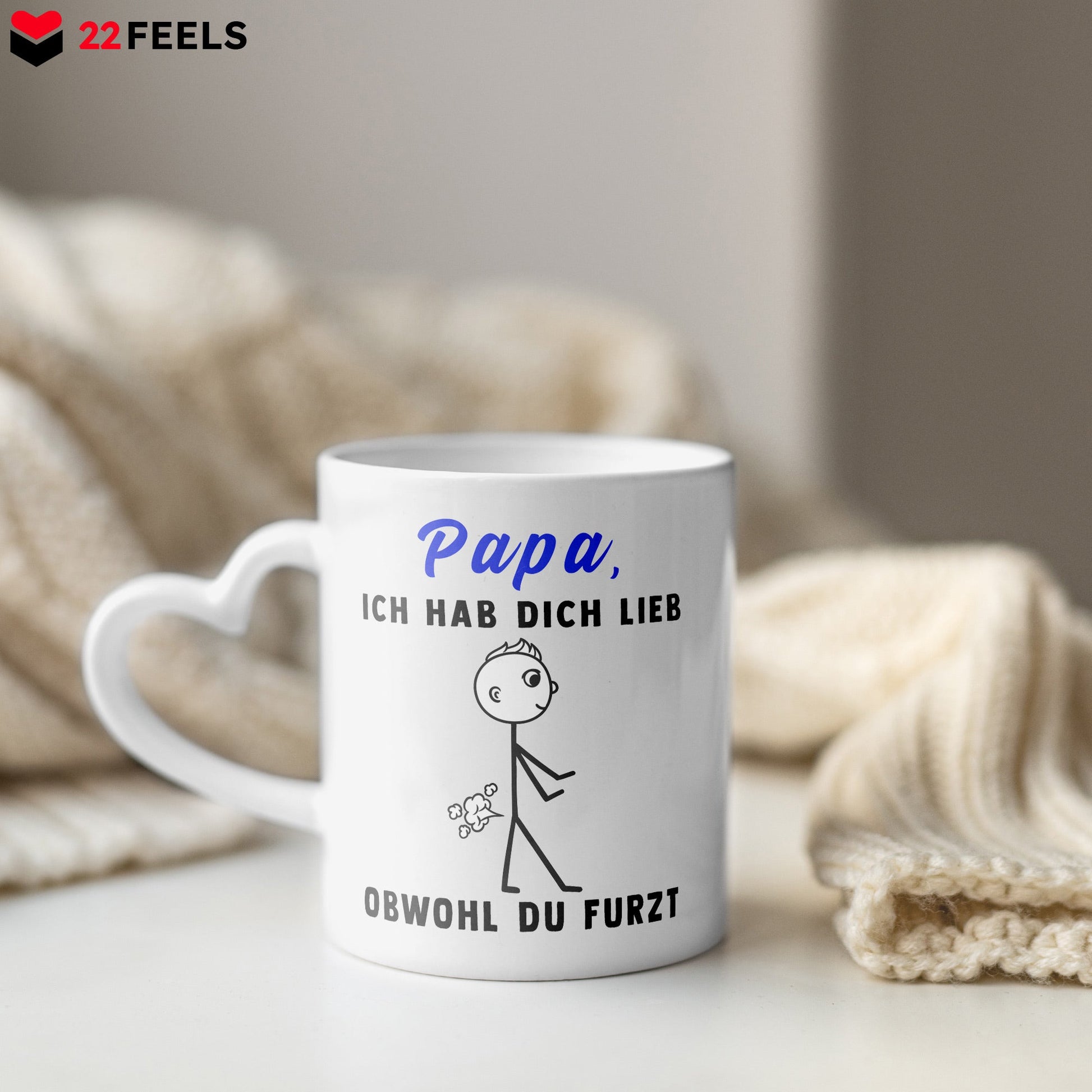 22Feels® Geschenk für Papas - Tasse mit Spruch: Ich Hab Dich Lieb Obwohl Du Furzt (Herzhenkel, Weiss, 320ml)-Tasse Weiss Herzhenkel 320ml-22Feels