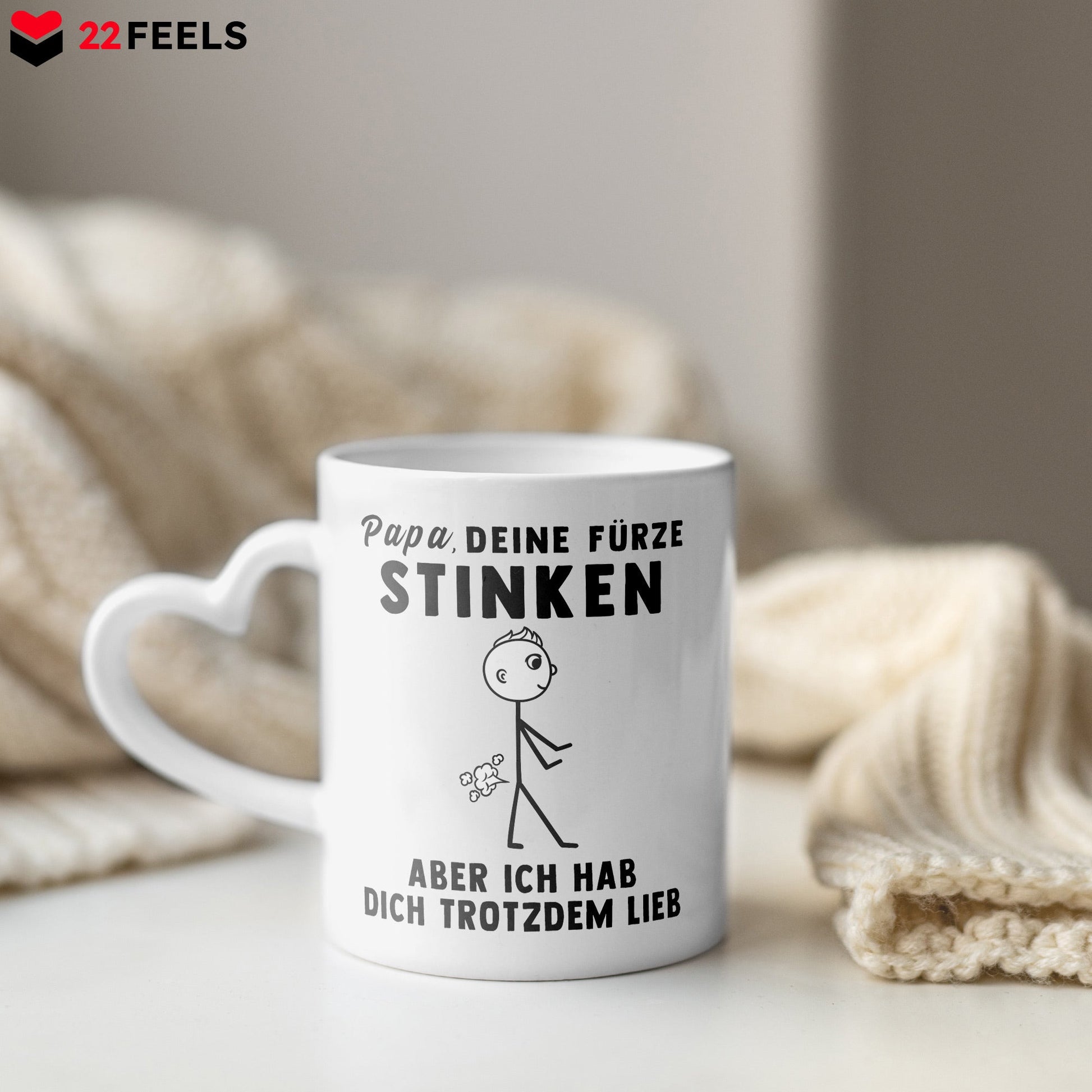 22Feels® Geschenk für Papas - Tasse mit Spruch: Deine Fürze Stinken (Herzhenkel, Weiss, 320ml)-Tasse Weiss Herzhenkel 320ml-22Feels