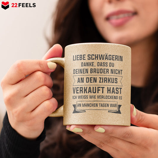 22Feels® Schwägerin Geschenk - Glitzertasse mit Spruch (Gold, 320ml)-Glitzertasse Gold 320ml-22Feels