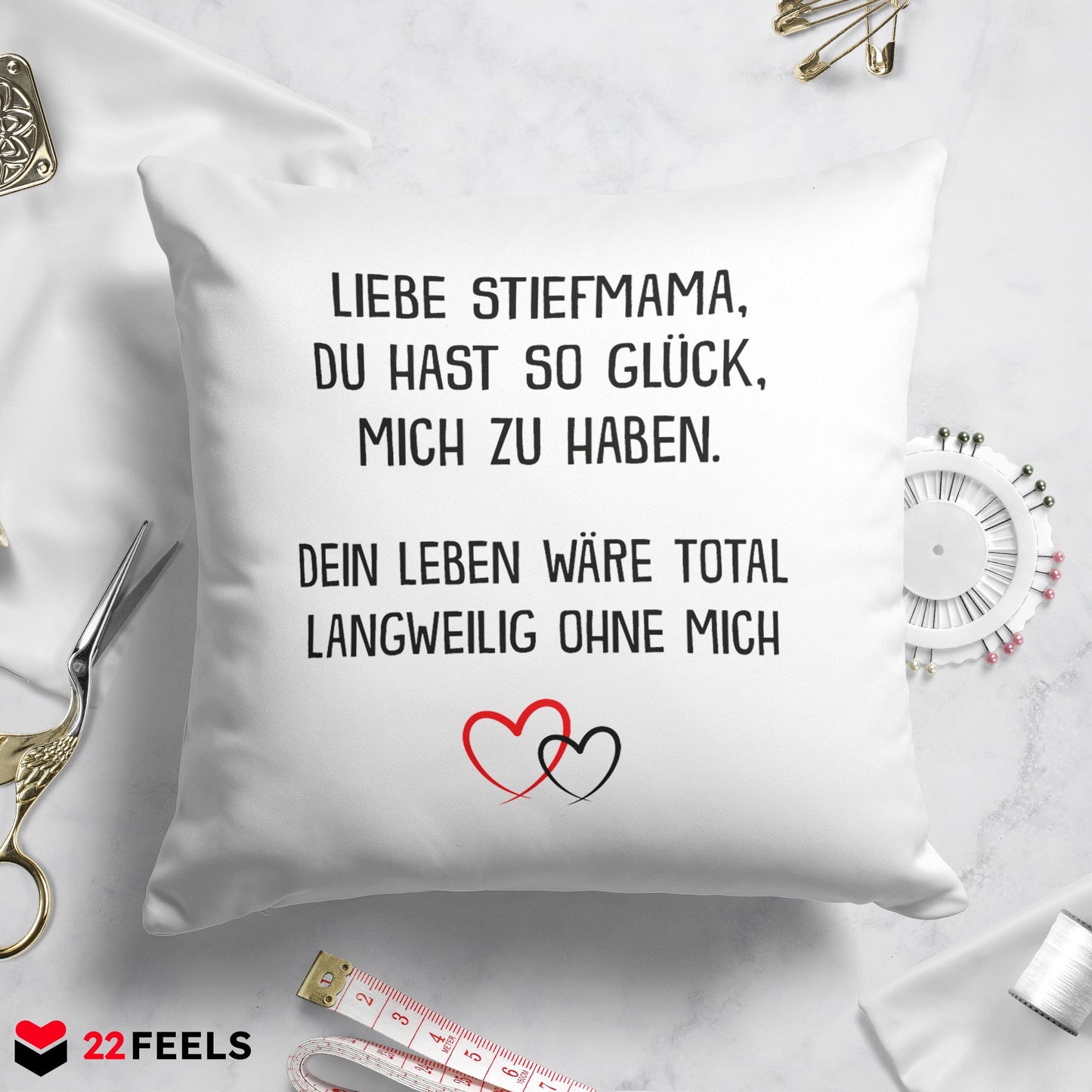 22Feels® Stiefmama Geschenk - Kissen mit Spruch (Weiss 40x40cm)-Kissen Weiss 40x40-22Feels