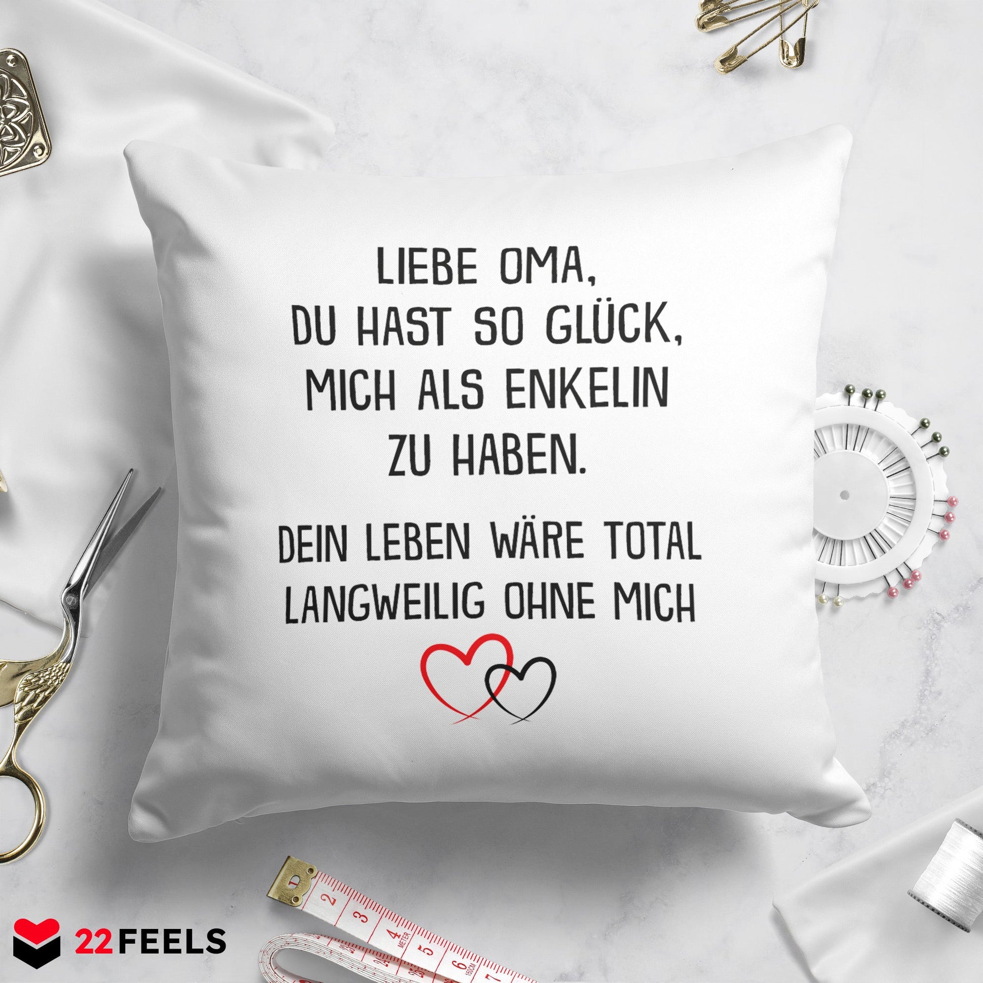 22Feels® Oma Geschenk von der Enkelin - Kissen mit Spruch (Weiss 40x40cm)-Kissen Weiss 40x40-22Feels