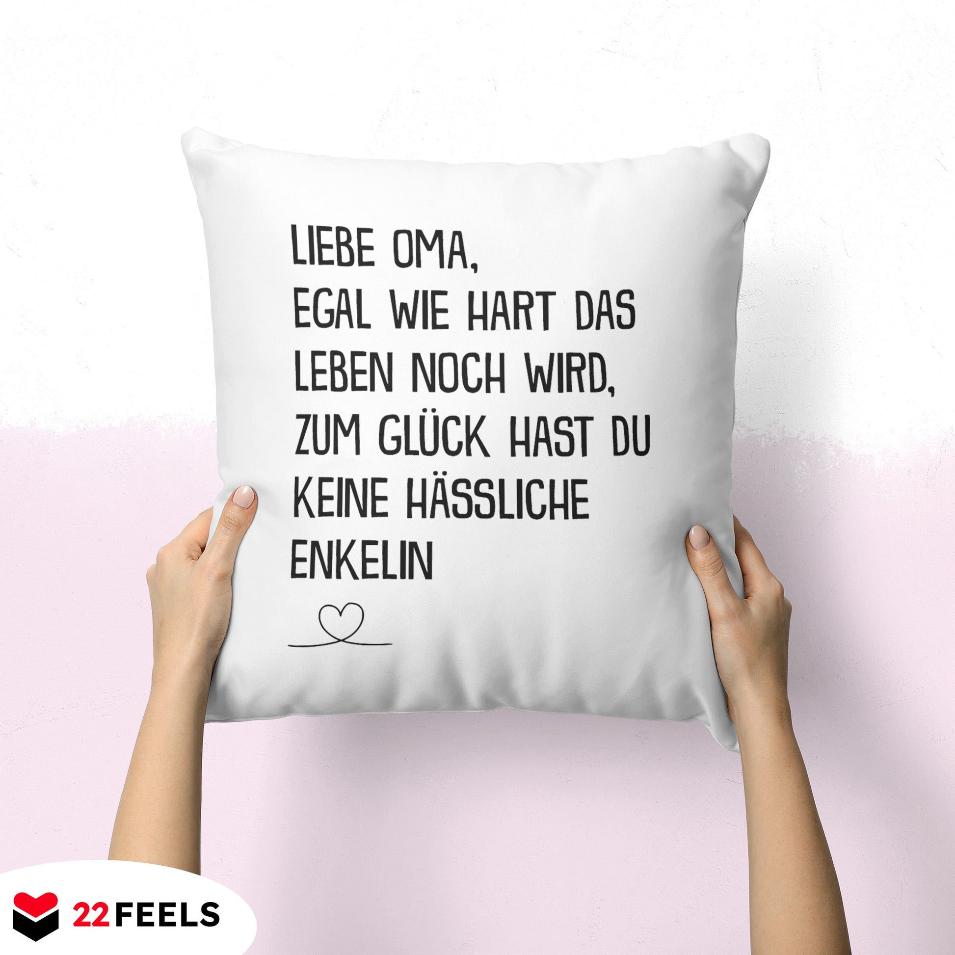 22Feels® Oma Geschenk von der Enkelin - Kissen mit Spruch (Weiss 40x40cm)-Kissen Weiss 40x40-22Feels