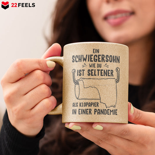 22Feels® Schwiegersohn Geschenk - Glitzertasse mit Spruch (Gold, 320ml)-Glitzertasse Gold 320ml-22Feels