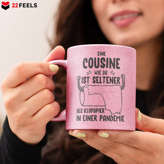 22Feels® Cousine Geschenk - Glitzertasse mit Spruch (Pink, 320ml)-Glitzertasse Pink 320ml-22Feels