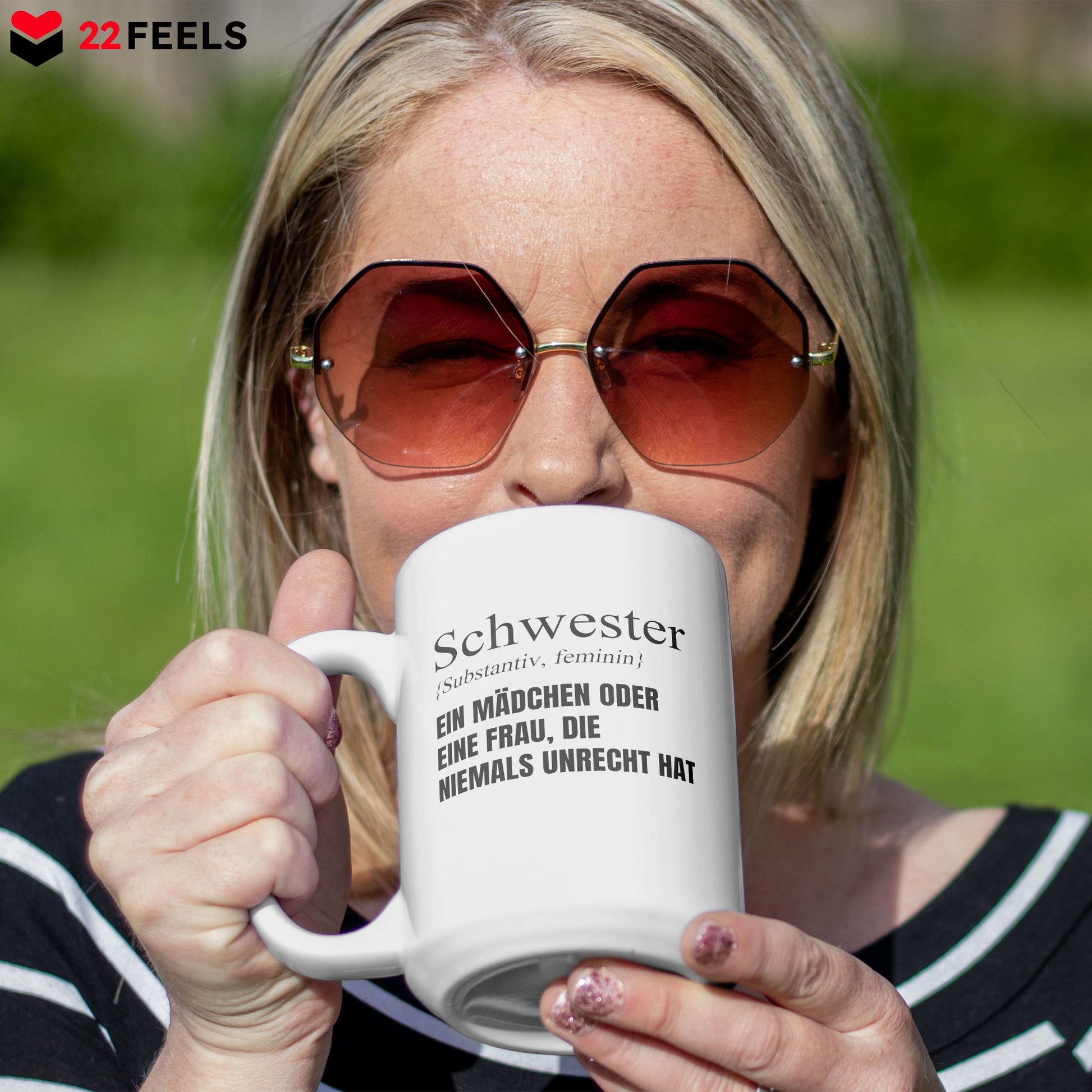 22Feels® Schwester Geschenk - XL Tasse mit Spruch (Weiss, 440ml)-Weisse XL Tasse 440ml-22Feels