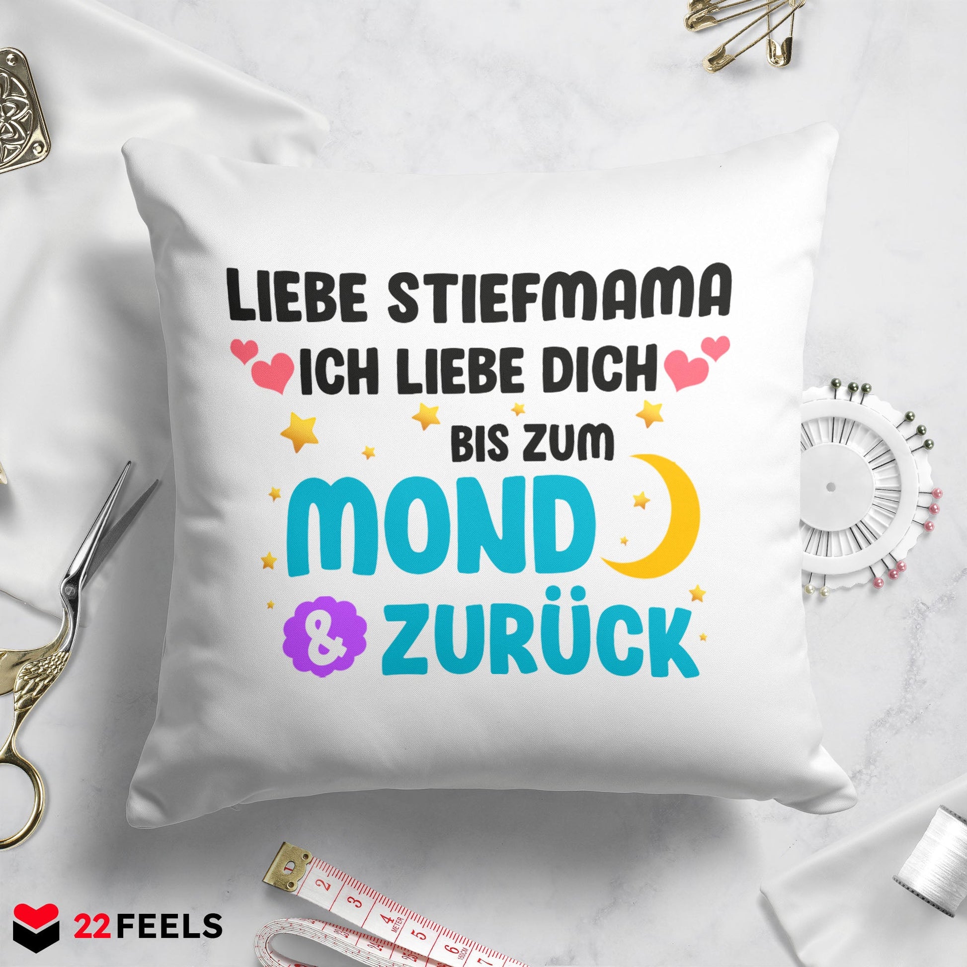 22Feels® Stiefmama Geschenk - Kissen mit Spruch (Weiss 40x40cm)-Kissen Weiss 40x40-22Feels