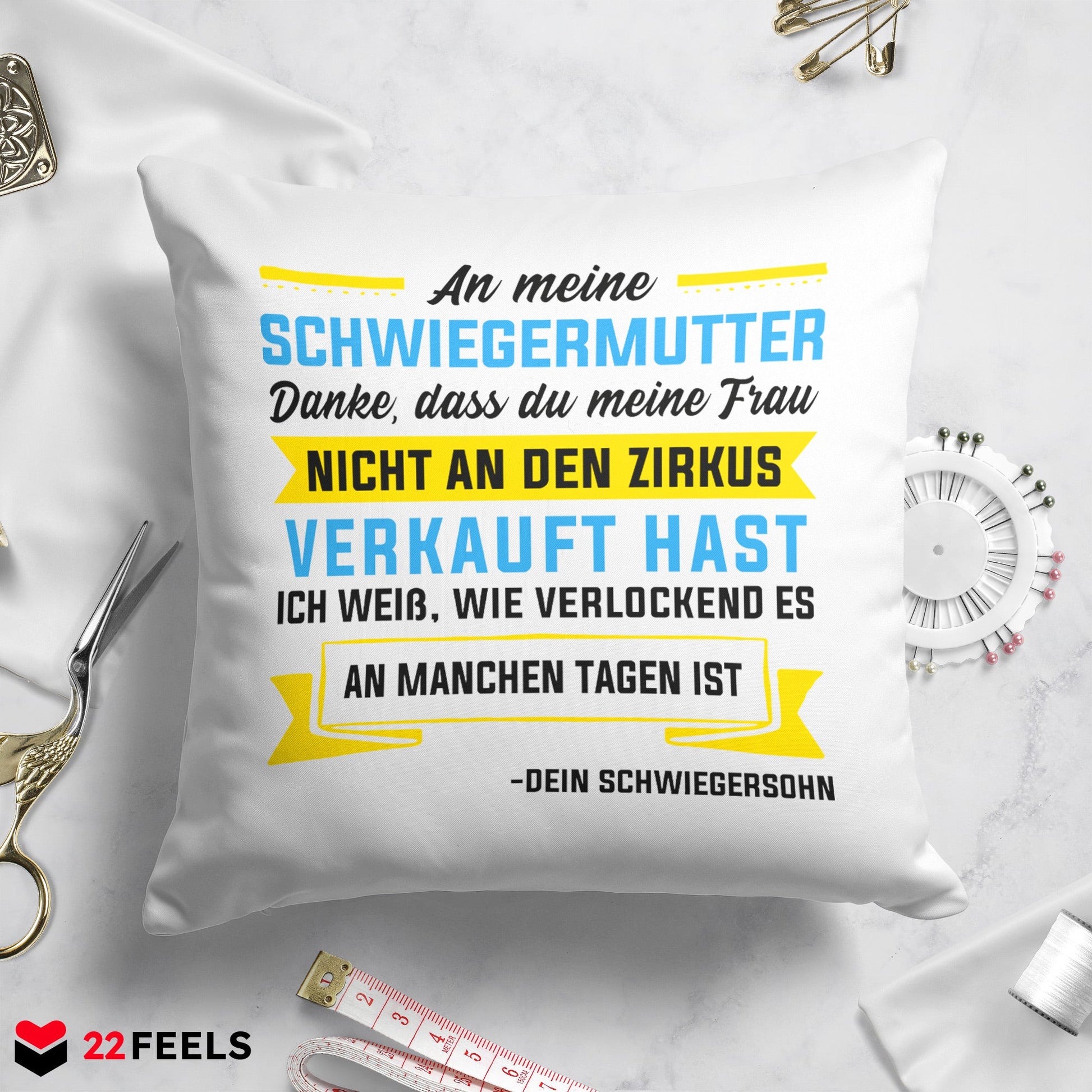 22Feels® Schwiegermutter Geschenk vom Schwiegersohn bzw. Bräutigam - Kissen mit Spruch (Weiss 40x40cm)-Kissen Weiss 40x40-22Feels