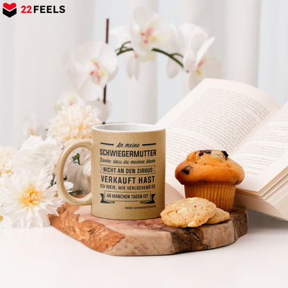 22Feels® Schwiegermutter Geschenk von Schwiegertochter bzw. Braut - Glitzertasse mit Spruch (Gold, 320ml)-Glitzertasse Gold 320ml-22Feels