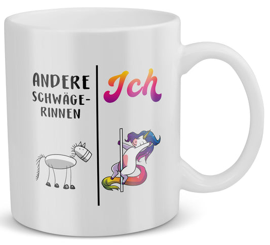 22Feels® Schwägerin Geschenk - Tasse mit Spruch: Andere Schwägerinnen Ich (Einhorn) (Weiss, 320ml)-Weisse Tasse 320ml-22Feels
