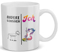 22Feels® Geschenk für Cousine - Tasse mit Spruch: Andere Cousinen Ich (Einhorn) (Weiss, 320ml)-Weisse Tasse 320ml-22Feels