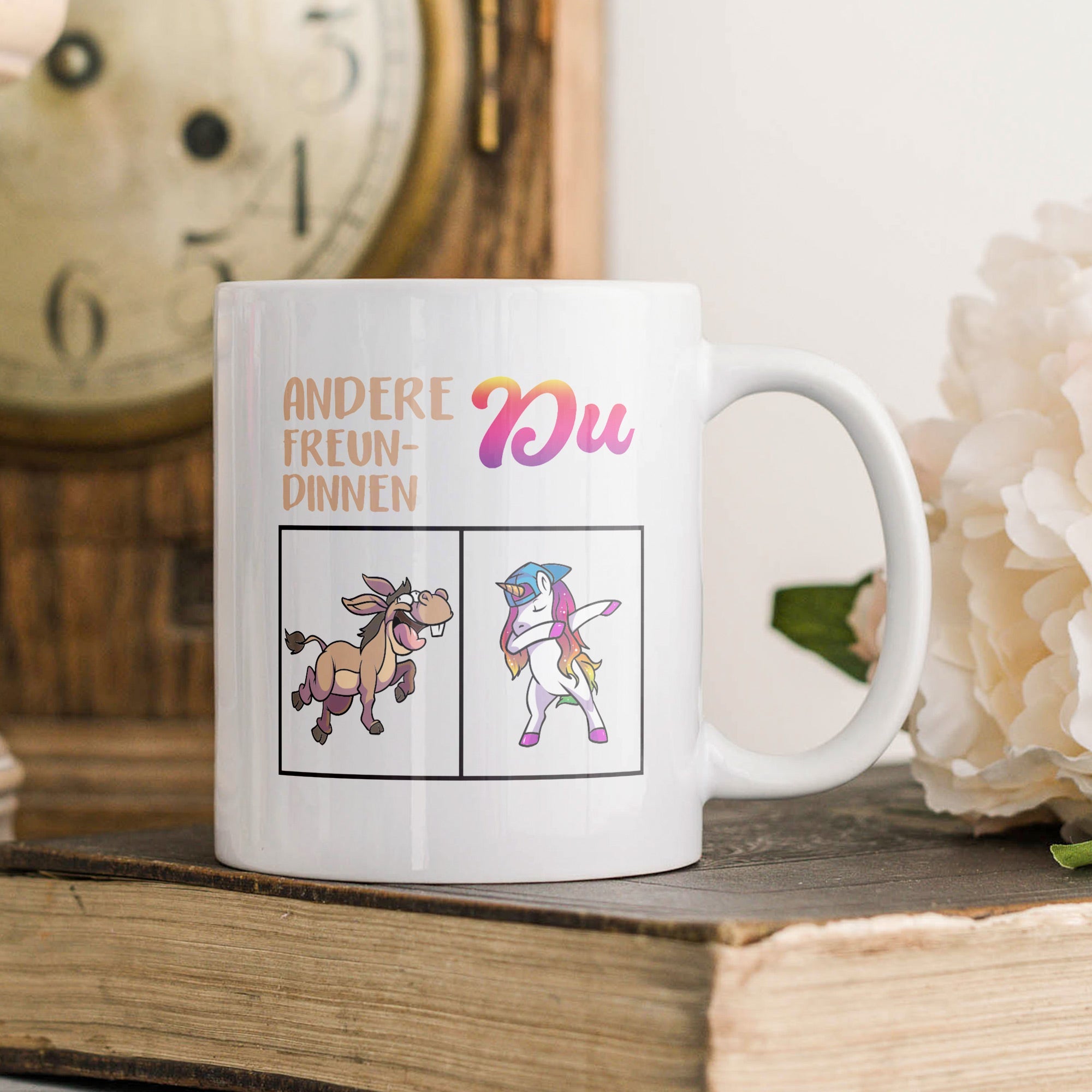 22Feels® Freundin Geschenk zum Jahrestag, Valentinstag etc. - Tasse mit Spruch: Andere Freundinnen Du (Einhorn) (Weiss, 320ml)-Weisse Tasse 320ml-22Feels