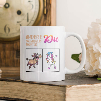 22Feels® Schwiegertochter Geschenk - Tasse mit Spruch: Andere Schwiegertöchter Du (Einhorn) (Weiss, 320ml)-Weisse Tasse 320ml-22Feels