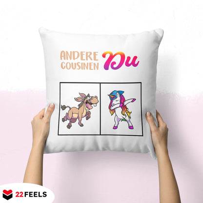 22Feels® Cousine Geschenk - Kissen mit Spruch (Weiss 40x40cm)-Kissen Weiss 40x40-22Feels