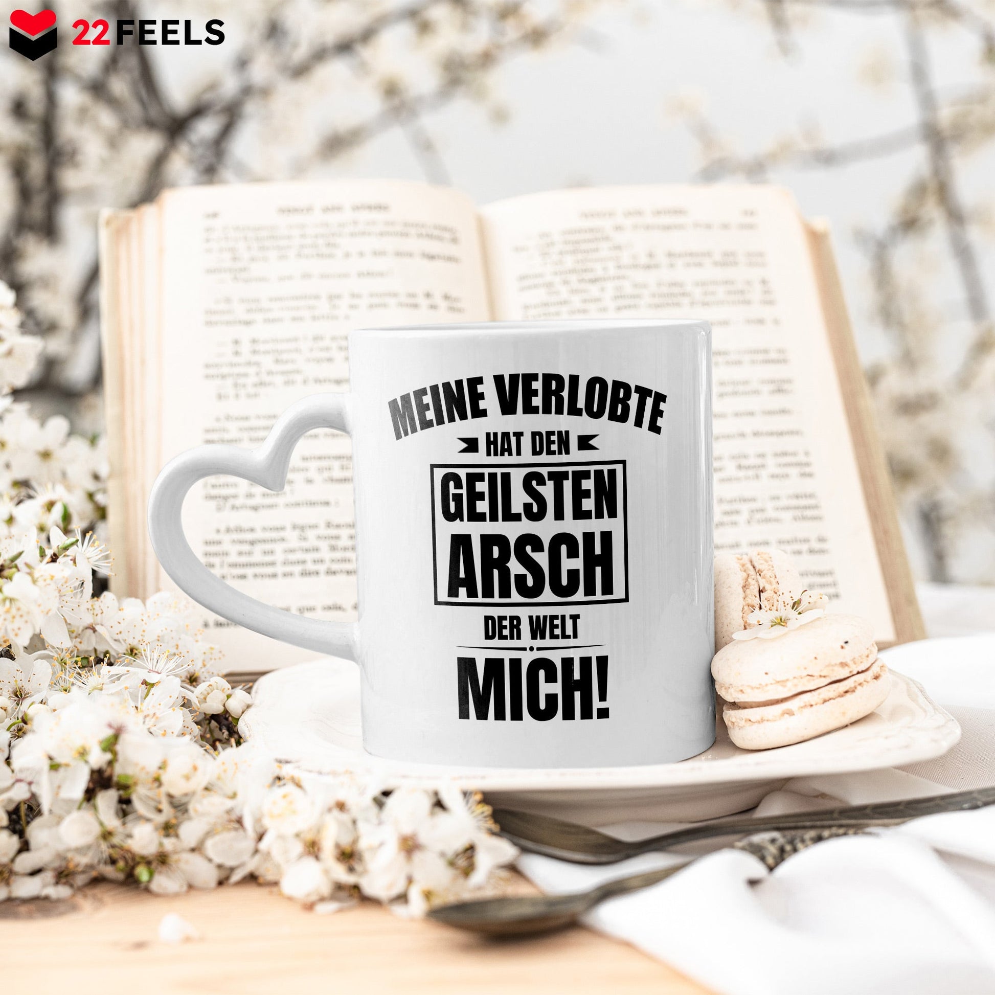 22Feels® Verlobter Geschenk - Tasse mit Spruch: Geilster A*sch (Herzhenkel, Weiss, 320ml)-Tasse Weiss Herzhenkel 320ml-22Feels