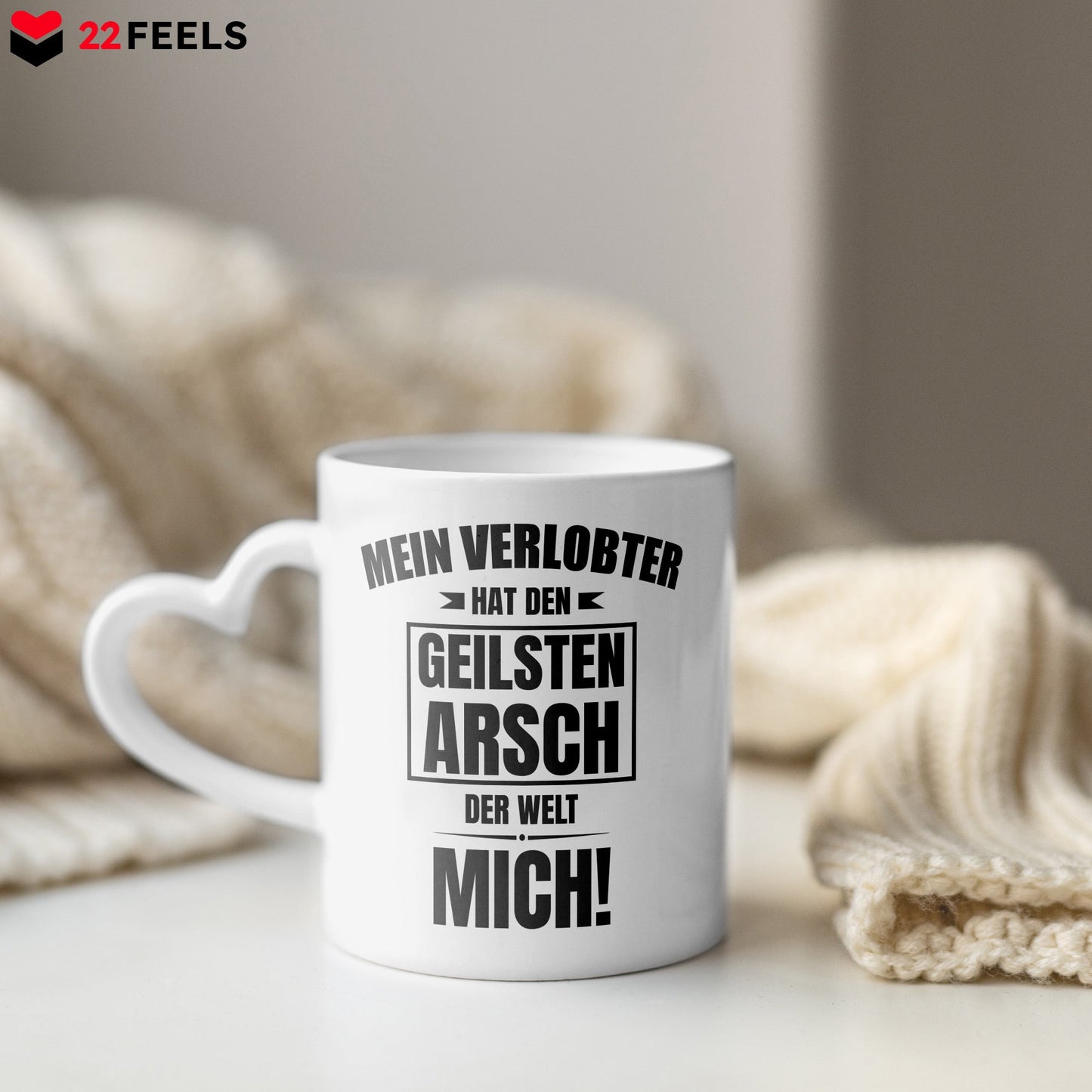 22Feels® Verlobte Geschenk - Tasse mit Spruch: Geilster A*sch (Herzhenkel, Weiss, 320ml)-Tasse Weiss Herzhenkel 320ml-22Feels