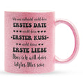 22Feels® Geschenk zur Verlobung - Glitzertasse mit Spruch (Pink, 320ml)-Glitzertasse Pink 320ml-22Feels