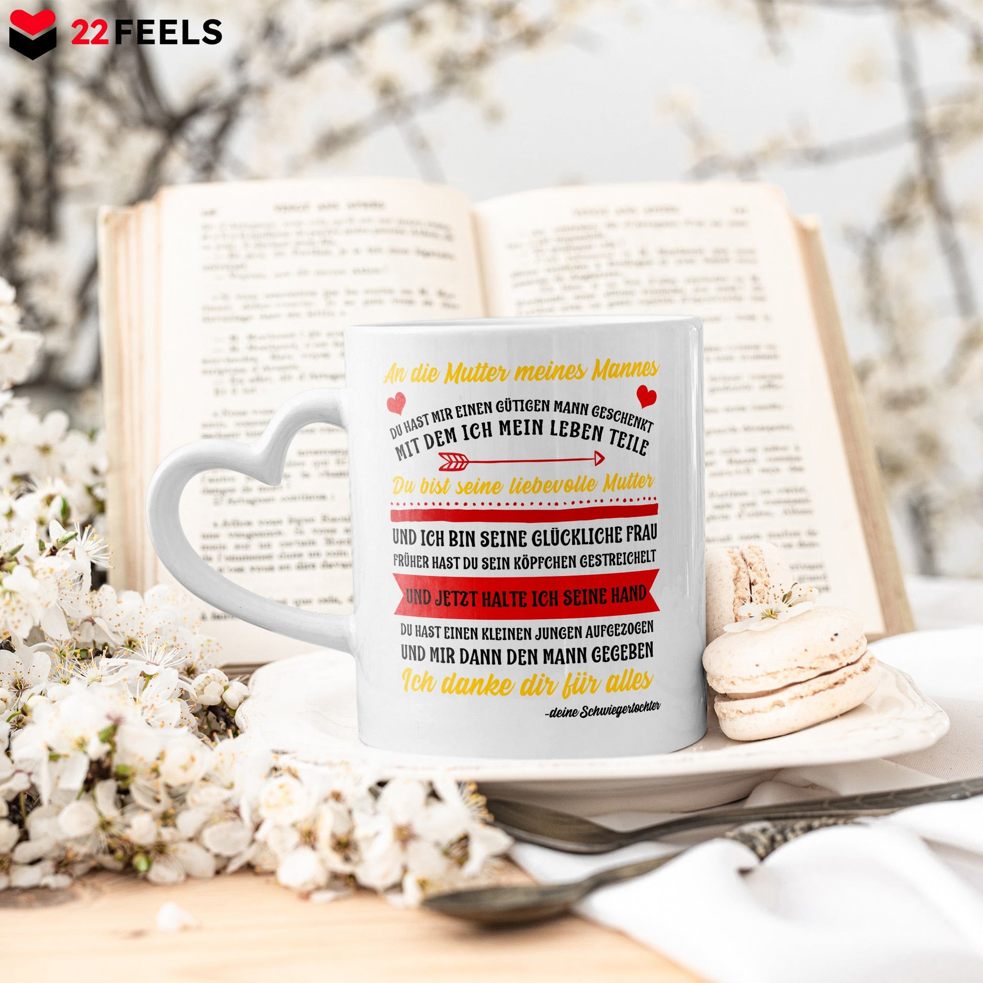 22Feels® Schwiegermutter Geschenk von Schwiegertochter bzw. Braut - Tasse mit Spruch: An die Mutter meines Mannes (Herzhenkel, Weiss, 320ml)-Tasse Weiss Herzhenkel 320ml-22Feels