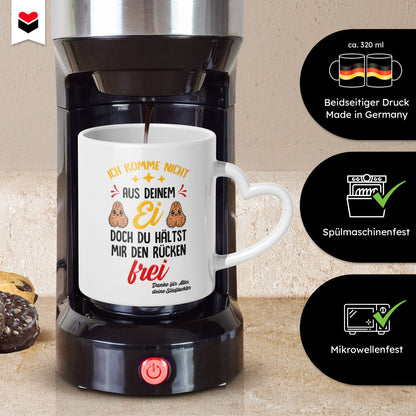 22Feels® Stiefvater Geschenk von Stieftochter - Tasse mit Spruch: Nicht aus deinem Ei (Herzhenkel, Weiss, 320ml)-Tasse Weiss Herzhenkel 320ml-22Feels