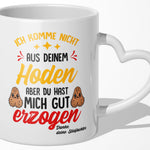 22Feels® Stiefvater Geschenk von Stieftochter - Tasse mit Spruch: Gut Erzogen (Herzhenkel, Weiss, 320ml)-Tasse Weiss Herzhenkel 320ml-22Feels
