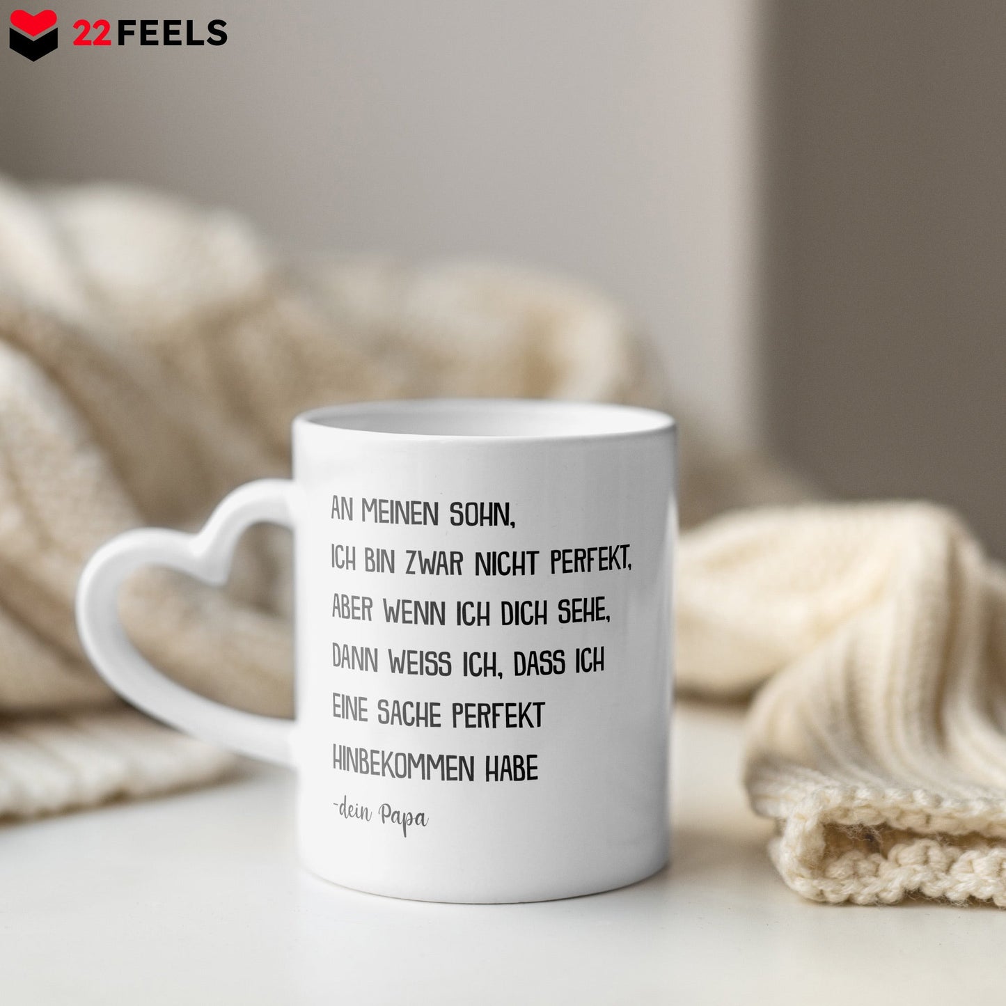 22Feels® Sohn Geschenk von Papa - Tasse mit Spruch: Ich bin zwar nicht perfekt, aber (Herzhenkel, Weiss, 320ml)-Tasse Weiss Herzhenkel 320ml-22Feels