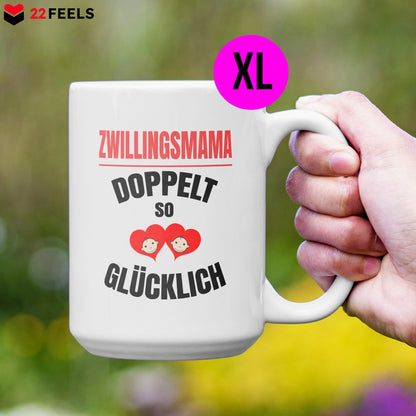 22Feels® Geschenk für Zwillingsmütter - XL Tasse mit Spruch: Doppelt So Glücklich (Weiss, 440ml)-Weisse XL Tasse 440ml-22Feels