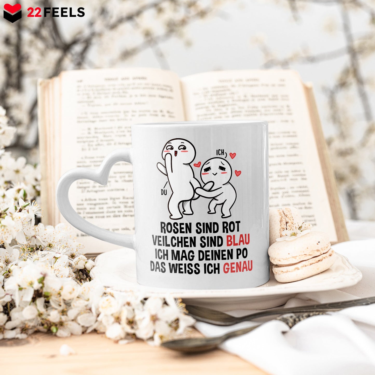 22Feels® Paar Geschenk zum Jahrestag, Hochzeitstag, Valentinstag etc. - Tasse mit Spruch: Rosen sind rot (Herzhenkel, Weiss, 320ml)-Tasse Weiss Herzhenkel 320ml-22Feels
