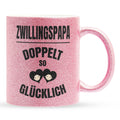 22Feels® Geschenk für Zwillingsväter - Glitzertasse mit Spruch: Doppelt So Glücklich (Pink, 320ml)-Glitzertasse Pink 320ml-22Feels