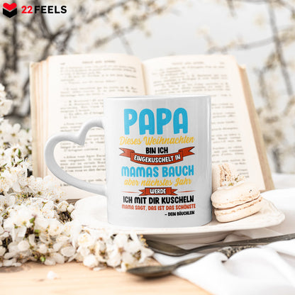 22Feels® Weihnachtsgeschenk für Werdende Väter - Du Wirst Papa Tasse mit Spruch: Dieses Weihnachten bin ich eingekuschelt (Herzhenkel, Weiss, 320ml)-Tasse Weiss Herzhenkel 320ml-22Feels