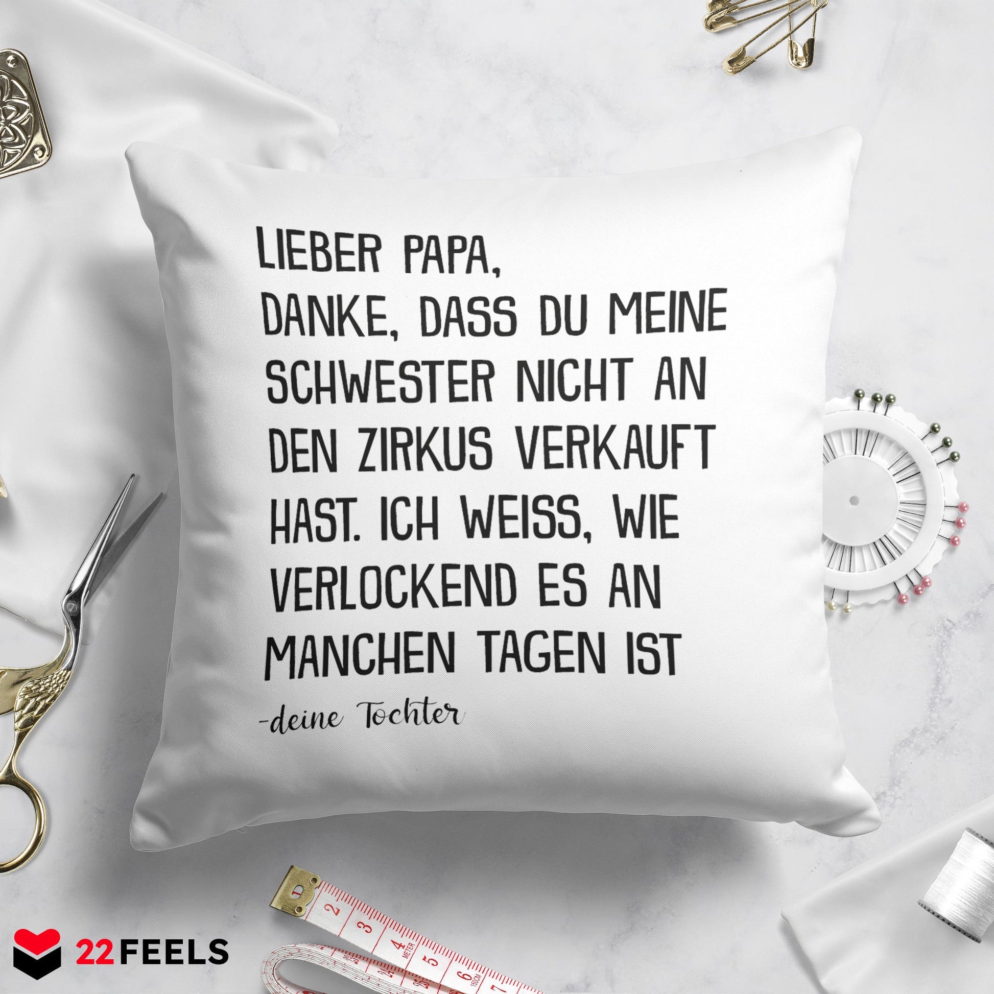 22Feels® Papa Geschenk von Tochter - Kissen mit Spruch (Weiss 40x40cm)-Kissen Weiss 40x40-22Feels