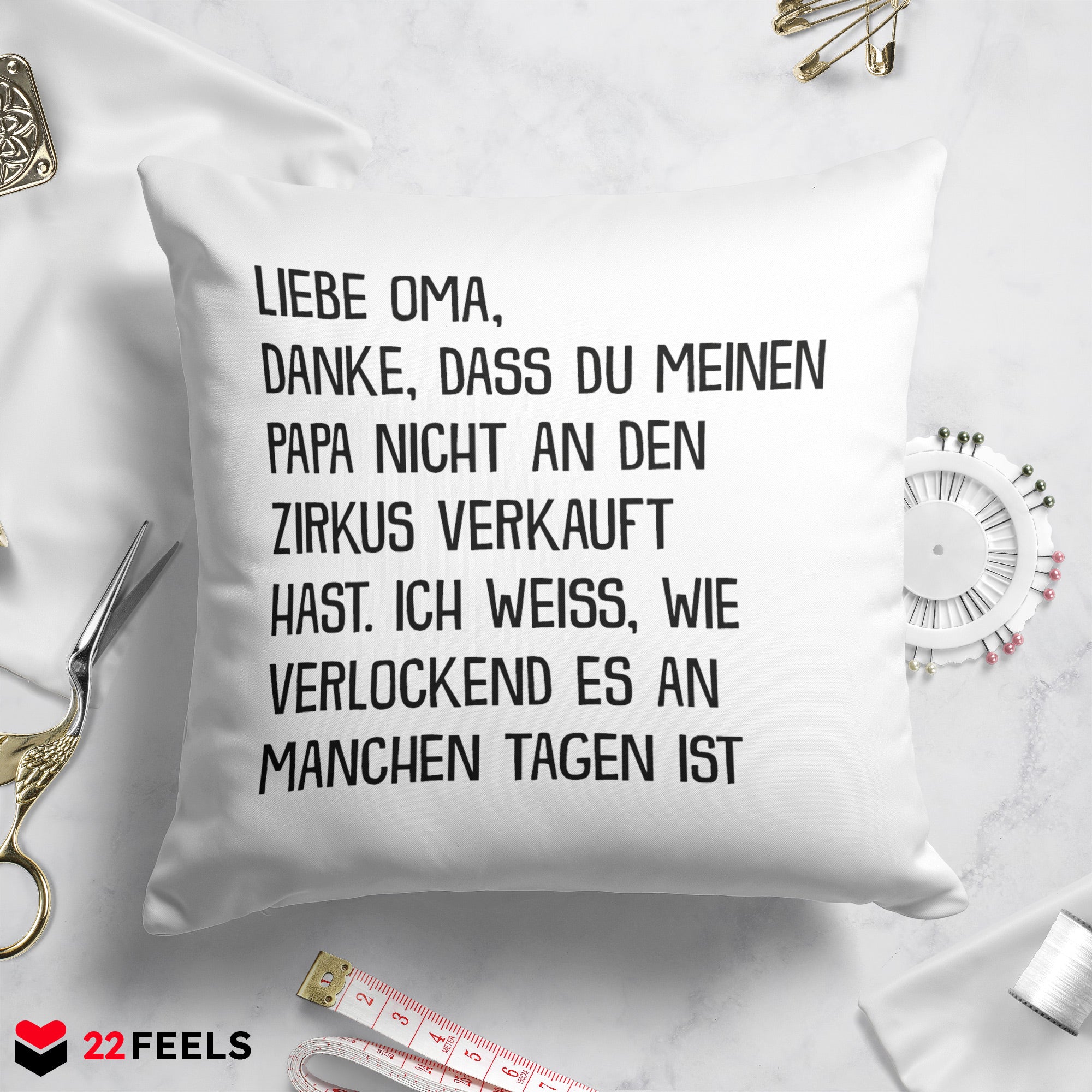22Feels® Oma Geschenk - Kissen mit Spruch (Weiss 40x40cm)-Kissen Weiss 40x40-22Feels