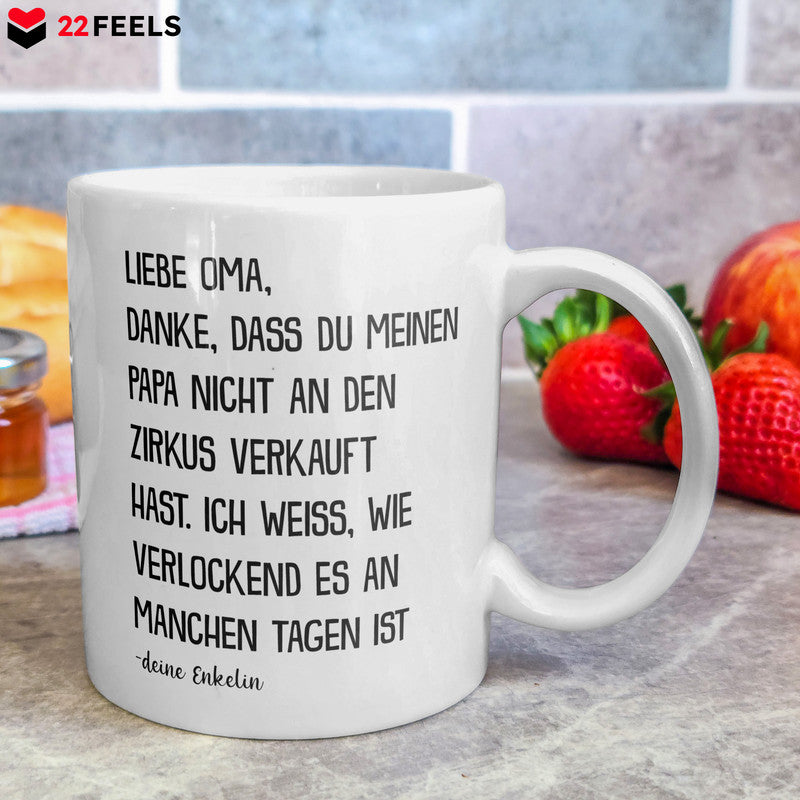 22Feels® Geschenk für Oma von Enkelin - Tasse mit Spruch: Zirkus Papa (Weiss, 320ml)-Weisse Tasse 320ml-22Feels