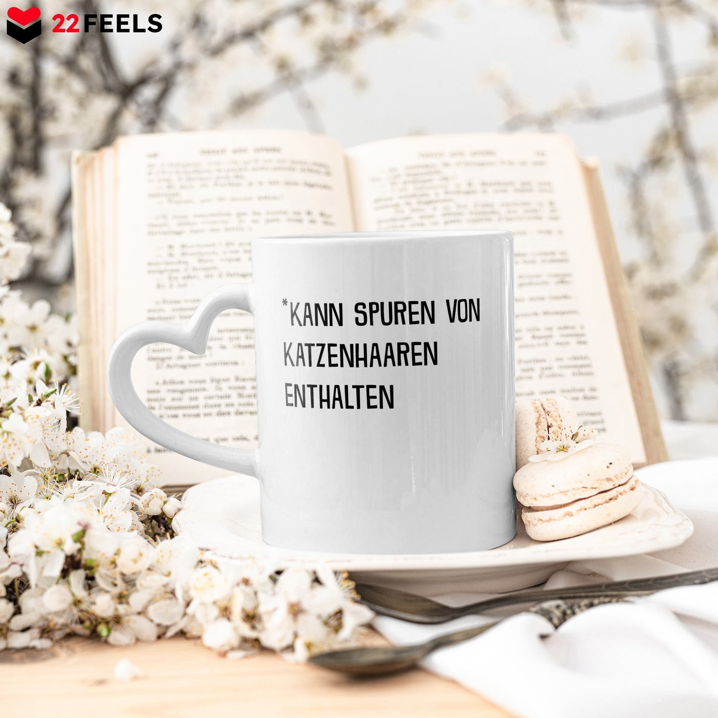 22Feels® Geschenk für Katzenfans - Tasse mit Spruch: Kann Spuren Von Katzenhaaren Enthalten (Herzhenkel, Weiss, 320ml)-Tasse Weiss Herzhenkel 320ml-22Feels