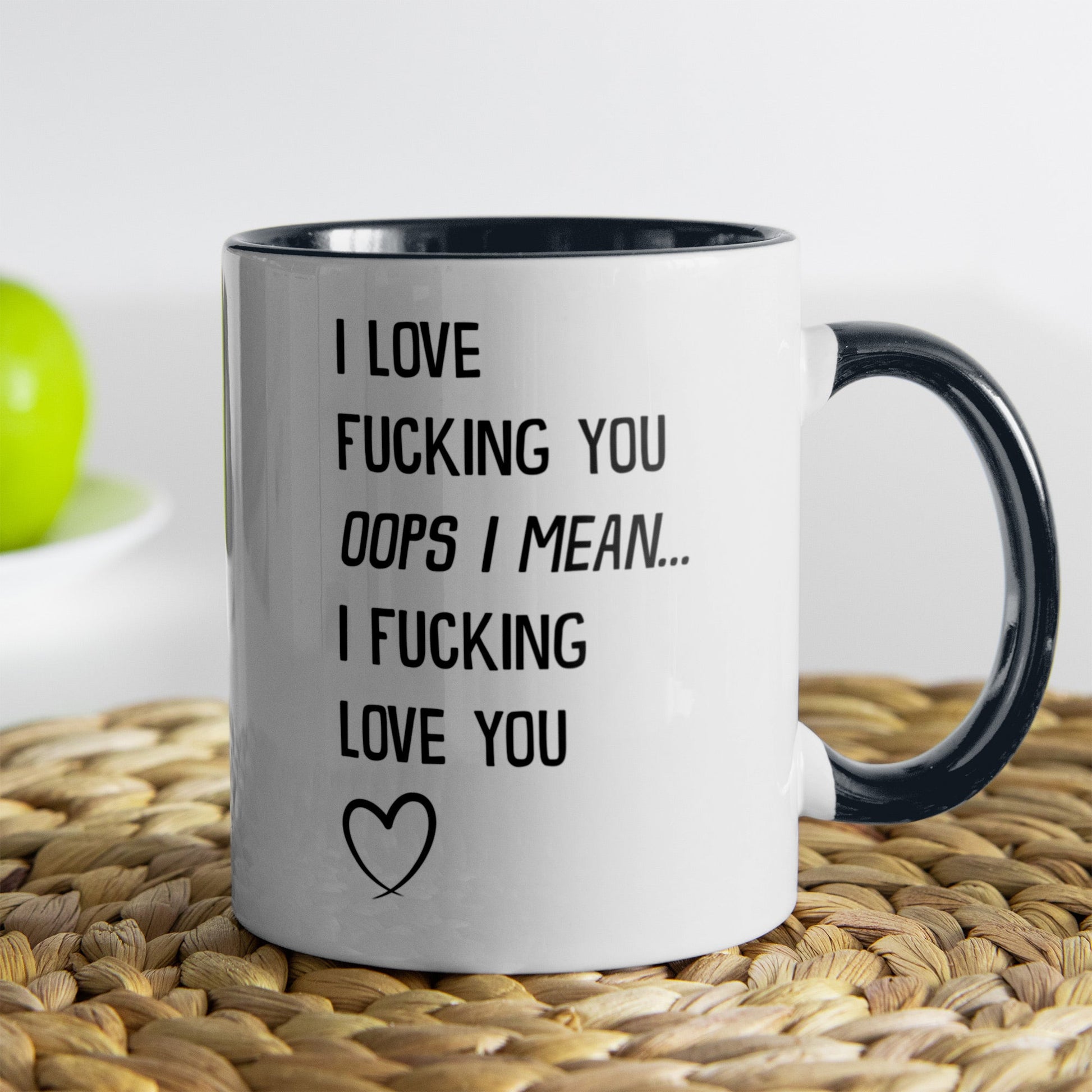 22Feels® Pärchen Geschenk zum Jahrestag, Hochzeitstag, Valentinstag etc. - Tasse mit Spruch (Weiss-Schwarz, 320ml)-TwoTone Tasse Weiss-Schwarz 320ml-22Feels