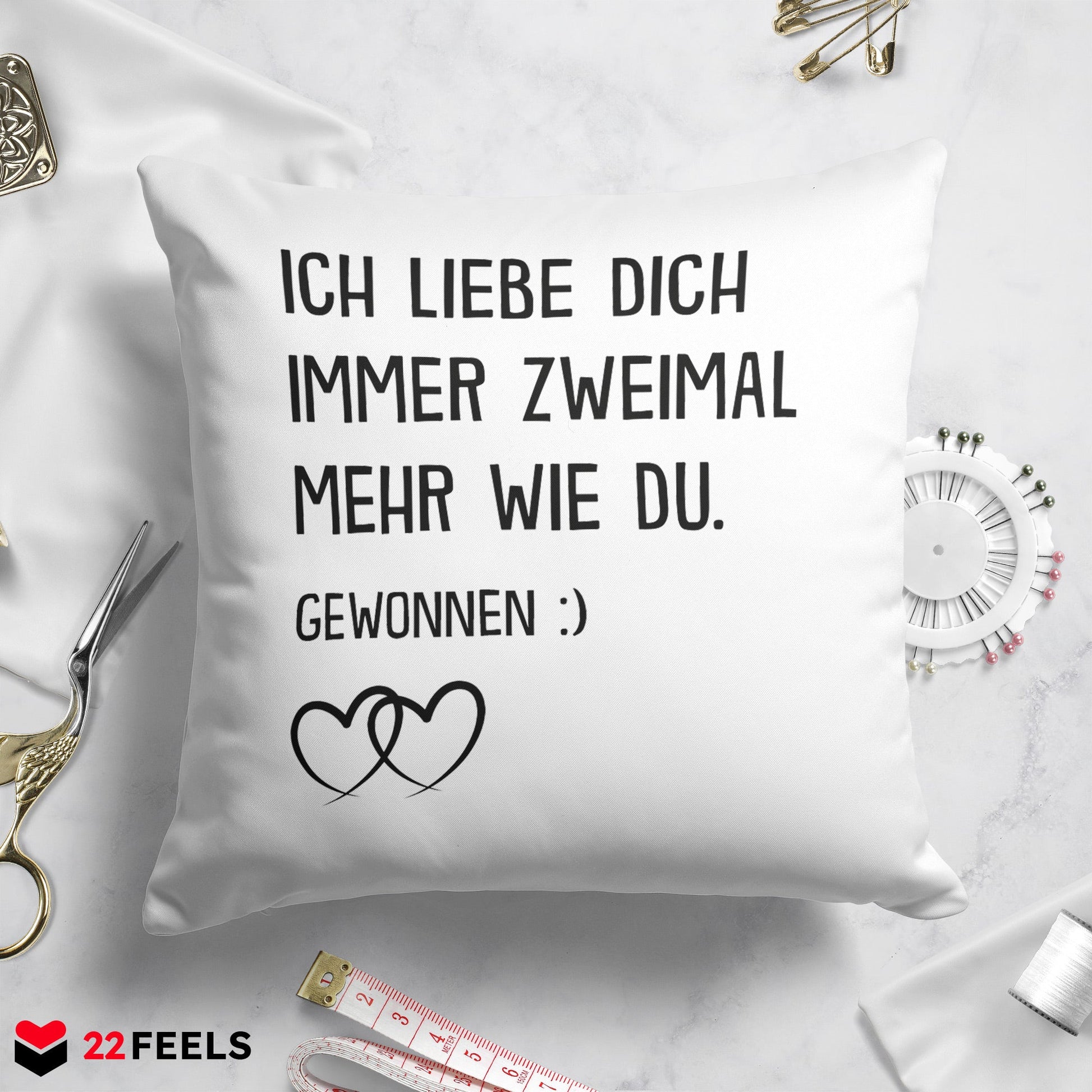 22Feels® Pärchen Geschenk zum Jahrestag, Hochzeitstag, Valentinstag etc. - Kissen mit Spruch (Weiss 40x40cm)-Kissen Weiss 40x40-22Feels